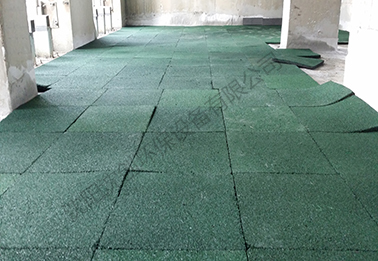 超高层换热站浮筑地板